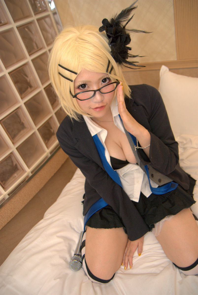 [từ một bông hồng] Dazai Garo 3