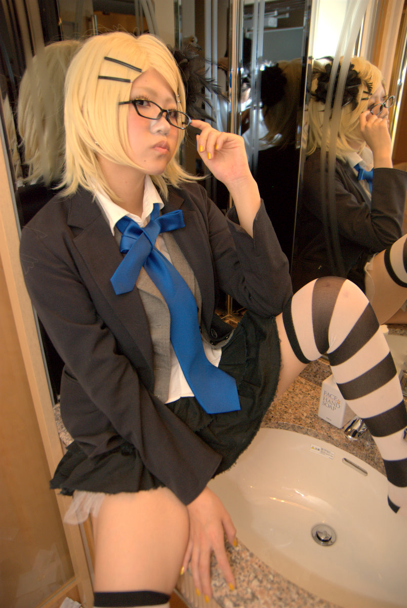 [từ một bông hồng] Dazai Garo 3