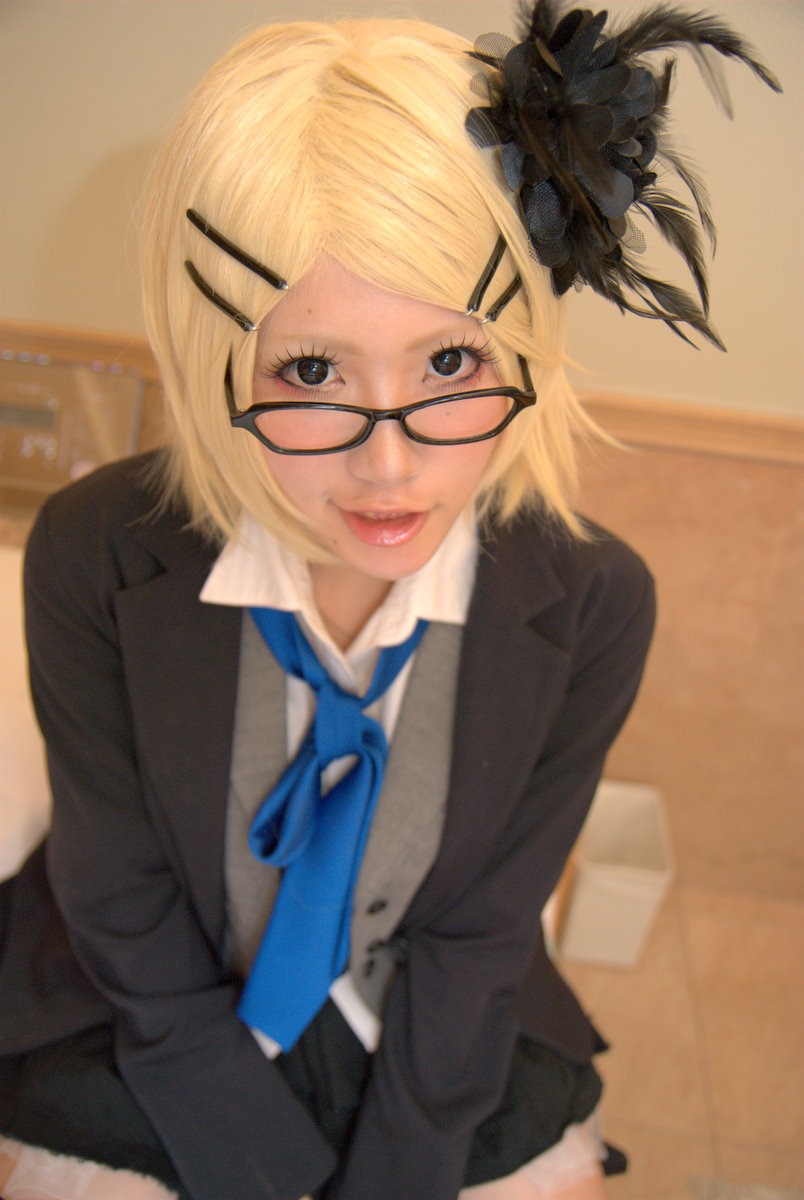 [từ một bông hồng] Dazai Garo 3