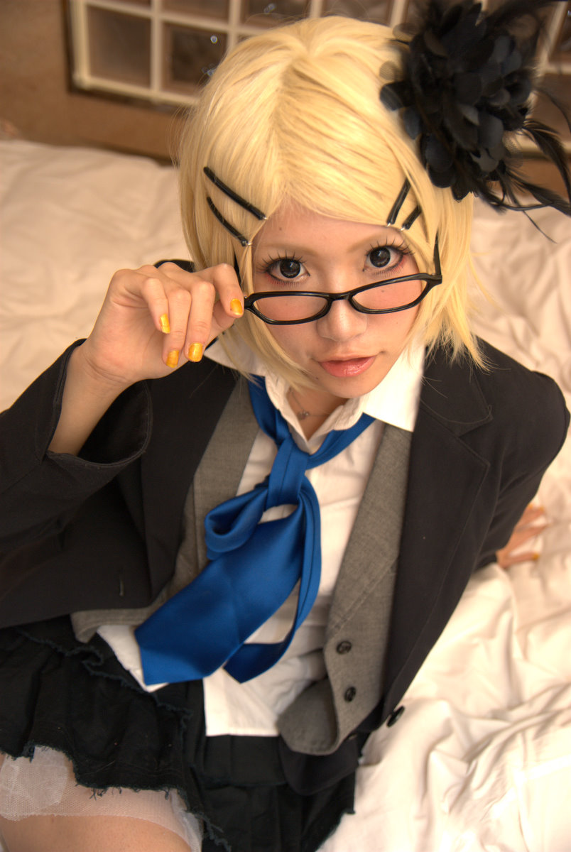 [từ một bông hồng] Dazai Garo 3