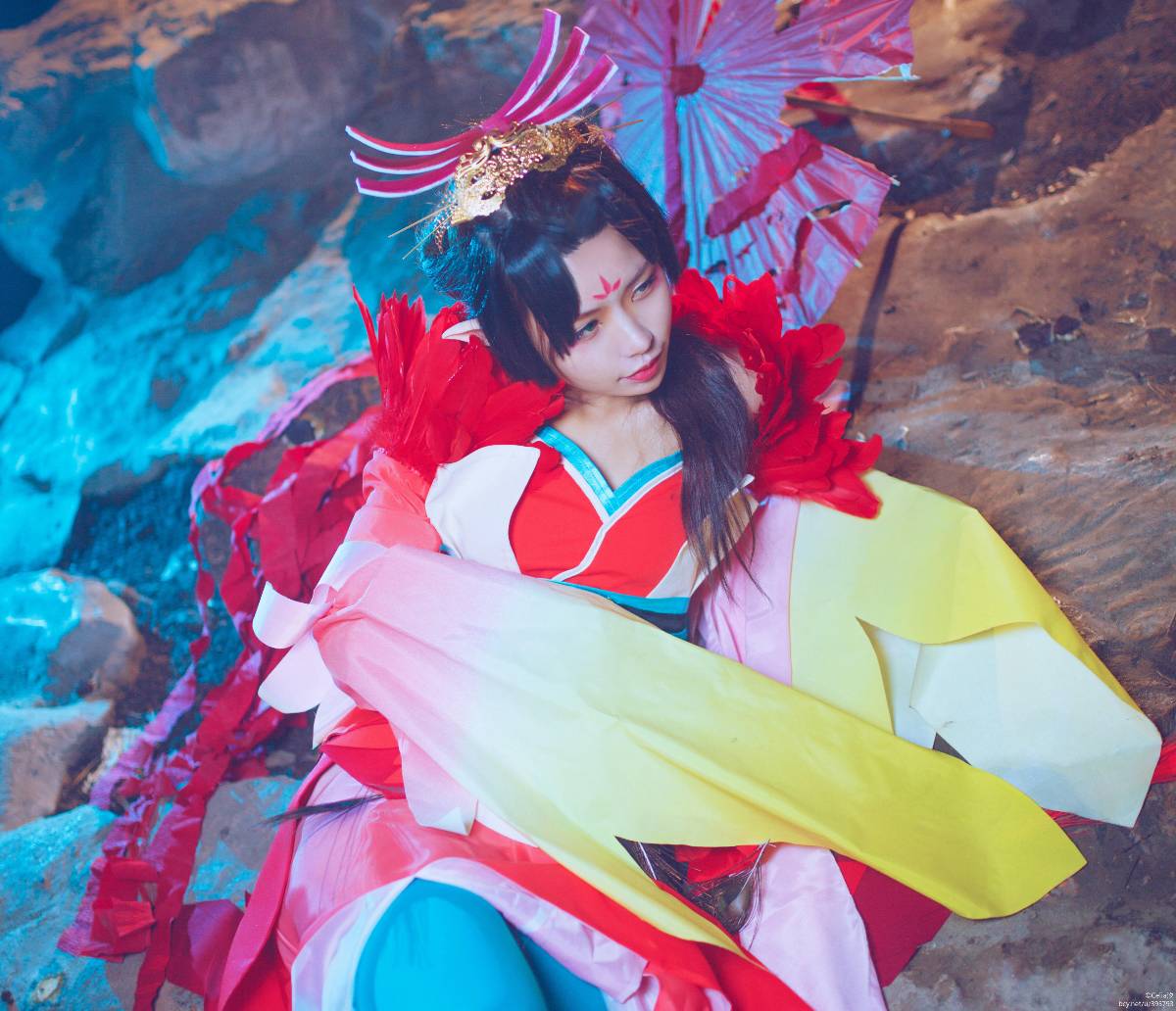 "Trò chơi di động Onmyoji" Phoenix Fire c o s p l a y