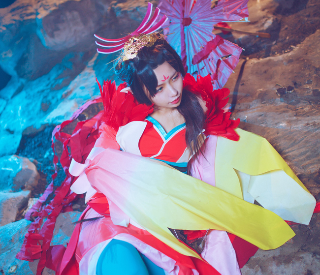 "Trò chơi di động Onmyoji" Phoenix Fire c o s p l a y