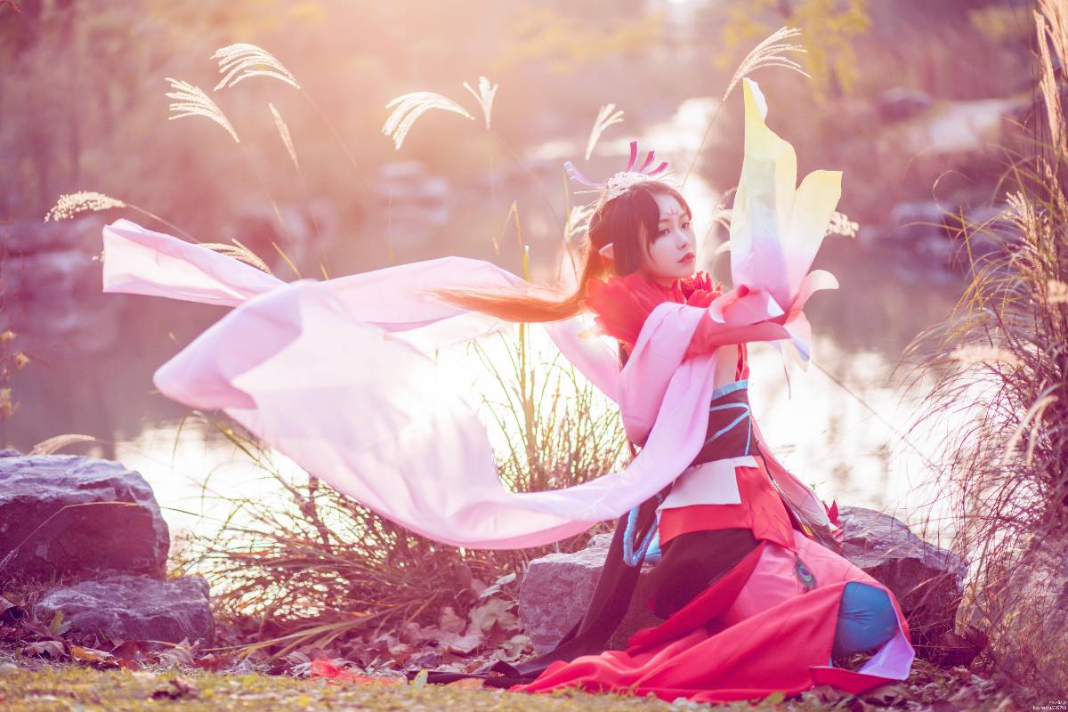 "Trò chơi di động Onmyoji" Phoenix Fire c o s p l a y