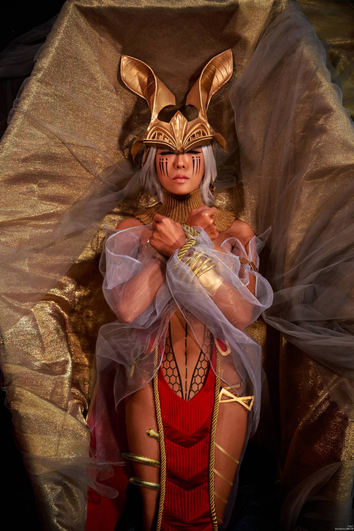 "Locky Heroes" Công chúa sa mạc Yisette C o S P L A Y