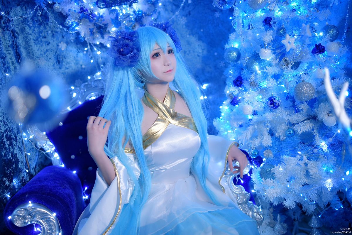 "Vocaloid" Miku Demon King Huajie c o s p l a y