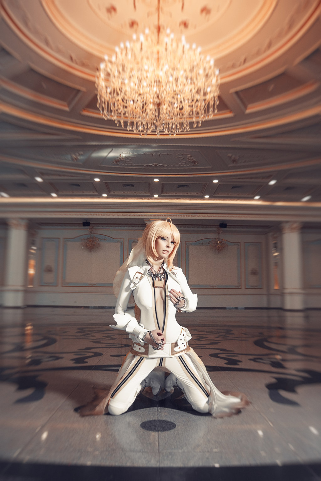 [Debarmonica] Saber Bride Cosplay của Helly von Valentine