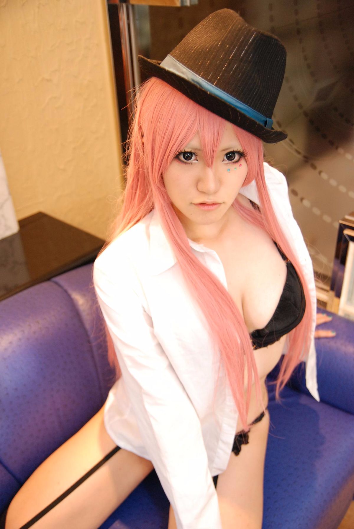 [Từ một bông hồng] Dazai Garo