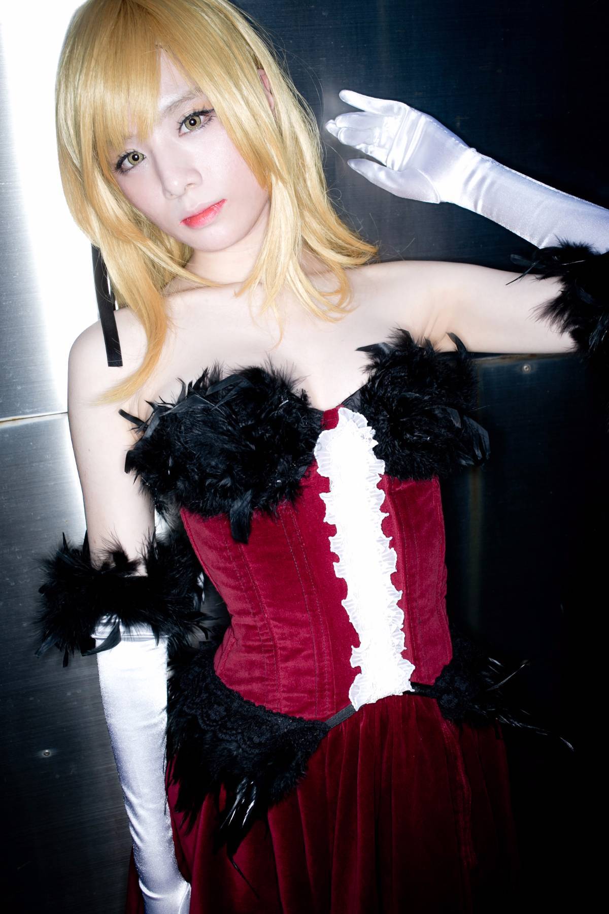 "Câu chuyện về vết thương" Kisshot c o s p l a y