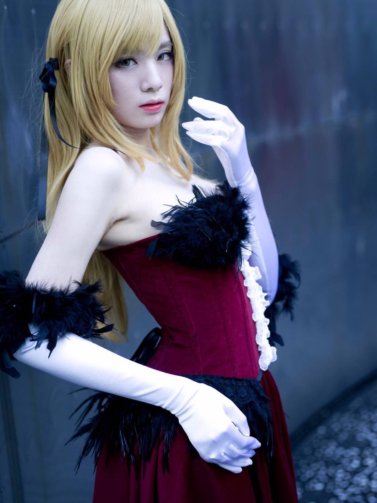 "Câu chuyện về vết thương" Kisshot c o s p l a y