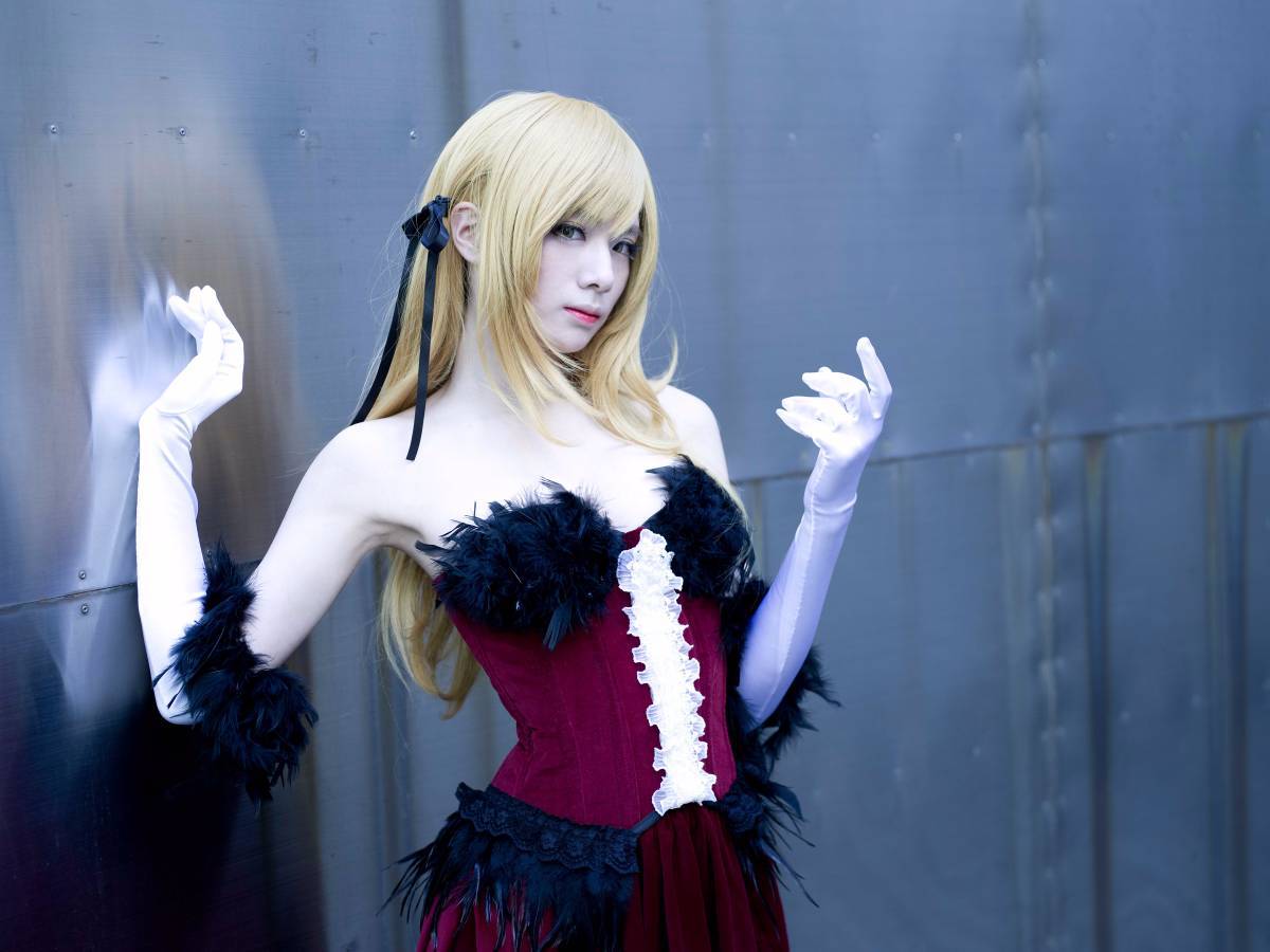 "Câu chuyện về vết thương" Kisshot c o s p l a y