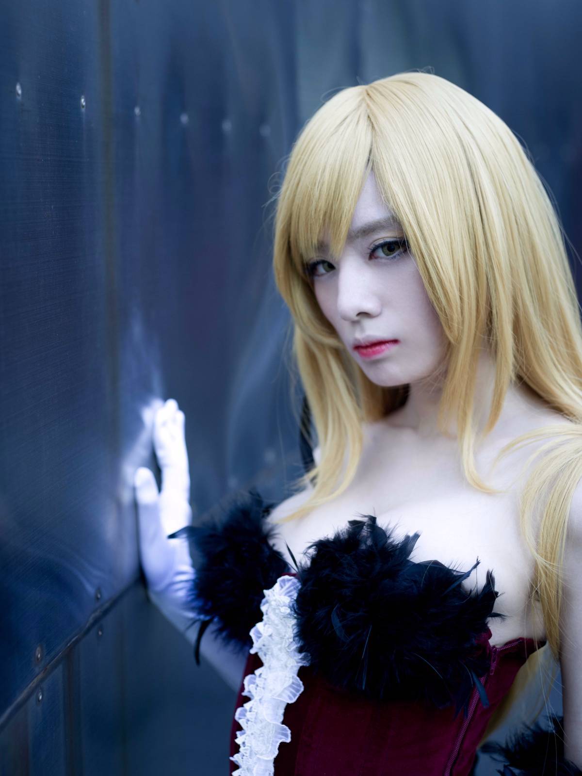 "Câu chuyện về vết thương" Kisshot c o s p l a y