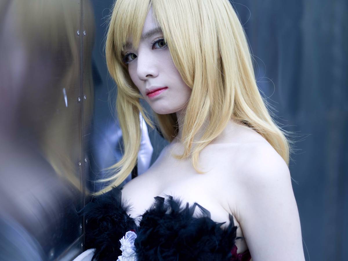 "Câu chuyện về vết thương" Kisshot c o s p l a y