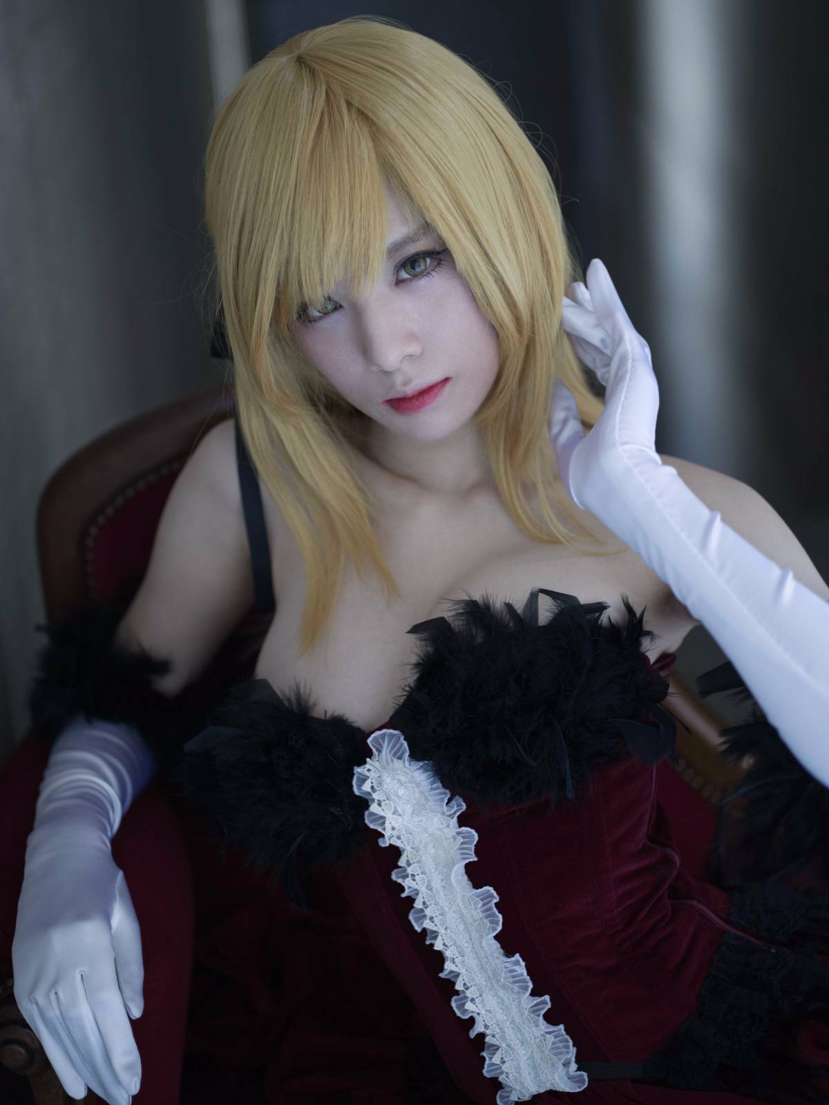 "Câu chuyện về vết thương" Kisshot c o s p l a y