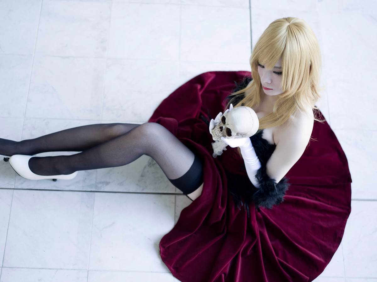 "Câu chuyện về vết thương" Kisshot c o s p l a y