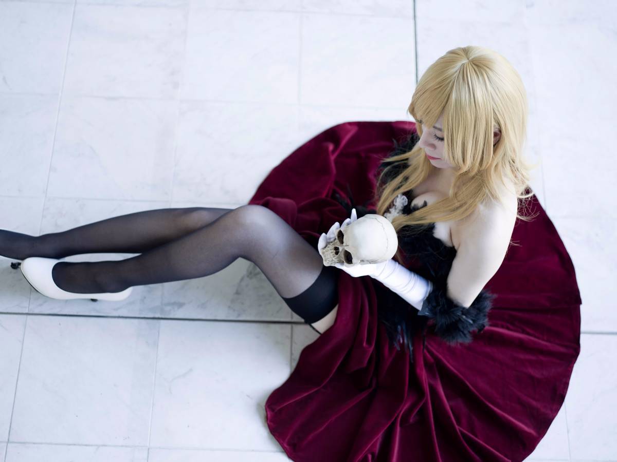 "Câu chuyện về vết thương" Kisshot c o s p l a y