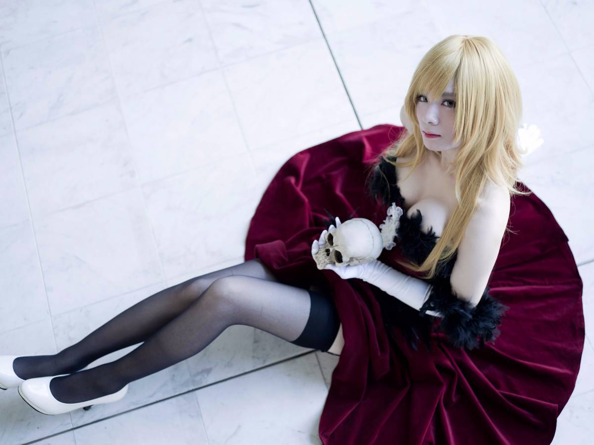 "Câu chuyện về vết thương" Kisshot c o s p l a y