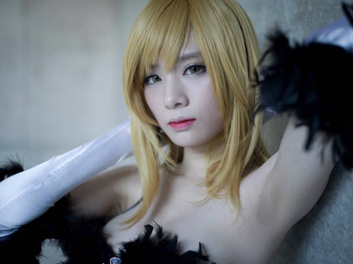 "Câu chuyện về vết thương" Kisshot c o s p l a y