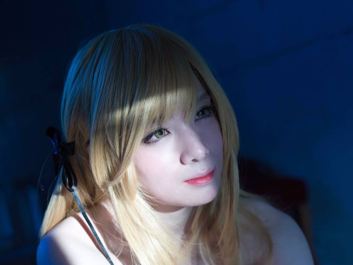 "Câu chuyện về vết thương" Kisshot c o s p l a y