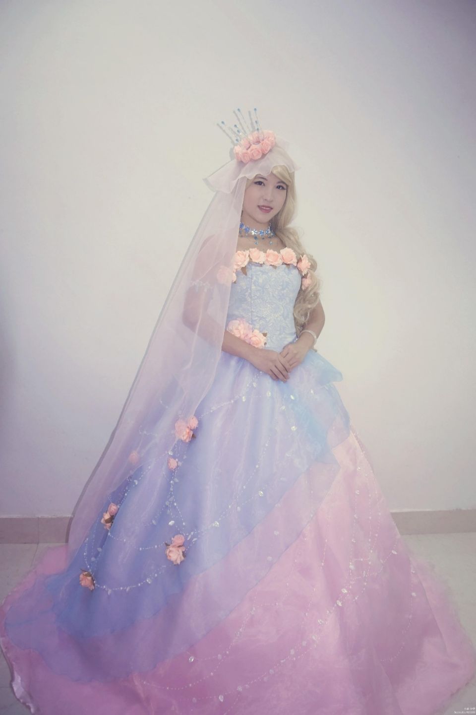 "Miracle Nuannuan" Nuannuan-Ice Crystal Rose Váy cưới C O S P L A Y