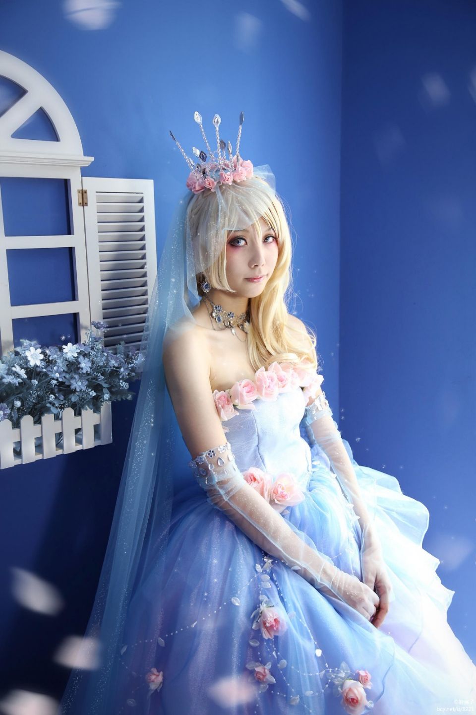 "Miracle Nuannuan" Nuannuan-Ice Crystal Rose Váy cưới C O S P L A Y