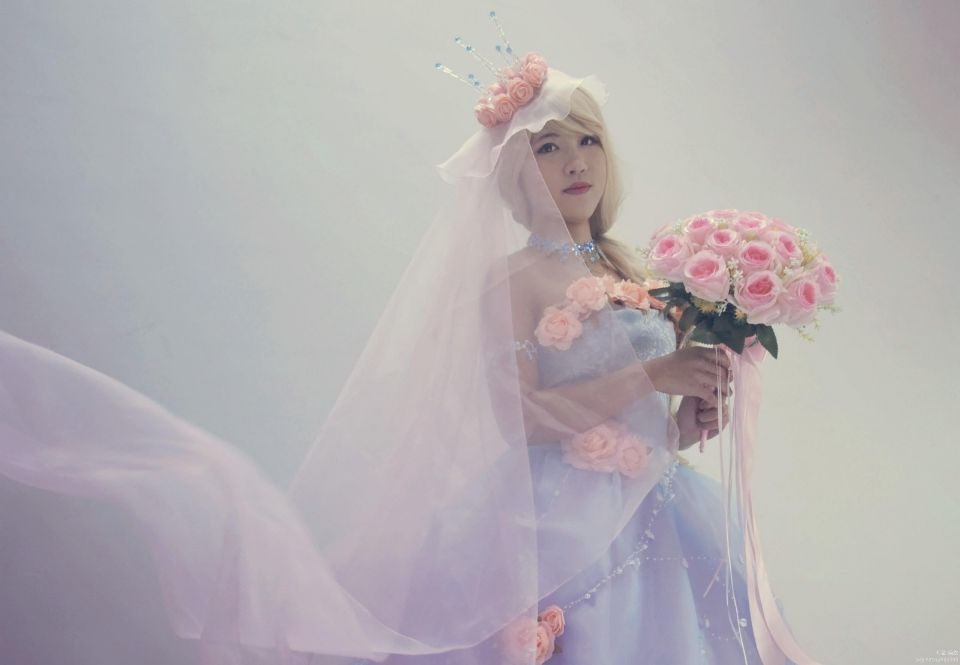 "Miracle Nuannuan" Nuannuan-Ice Crystal Rose Váy cưới C O S P L A Y