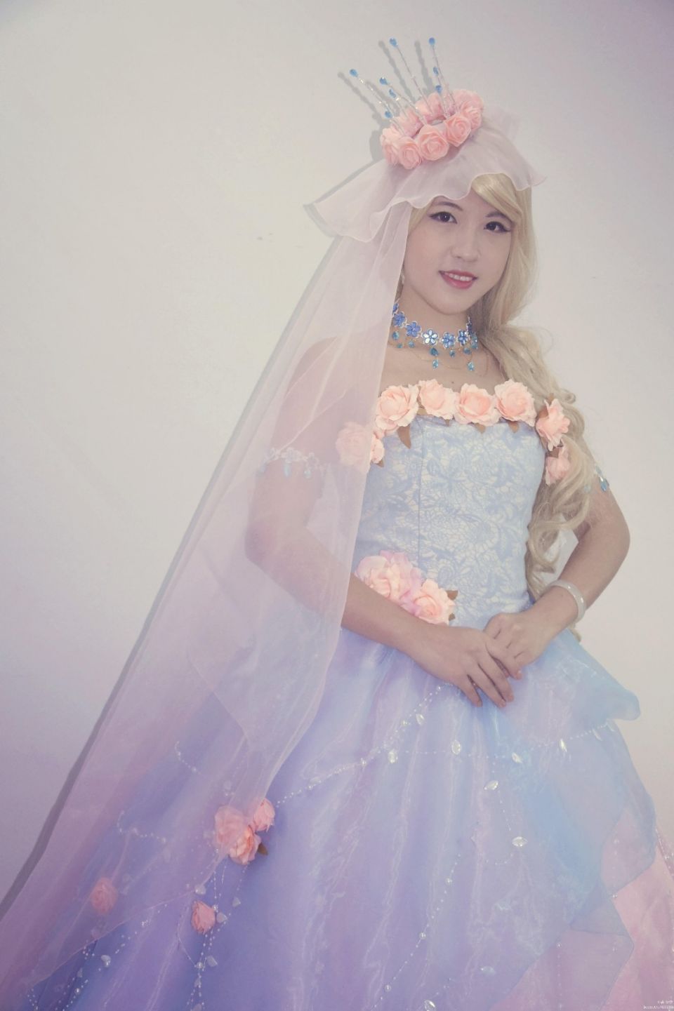 "Miracle Nuannuan" Nuannuan-Ice Crystal Rose Váy cưới C O S P L A Y