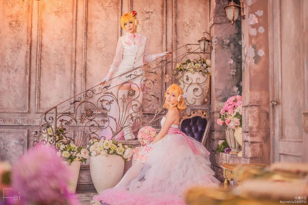 "Gia đình Vocaloid" Jingyin Gemini Dog Brutality c o s p l a y