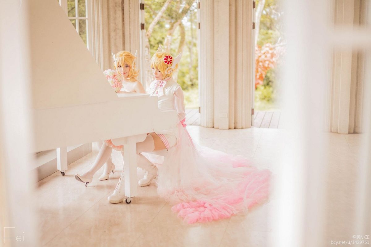 "Gia đình Vocaloid" Jingyin Gemini Dog Brutality c o s p l a y