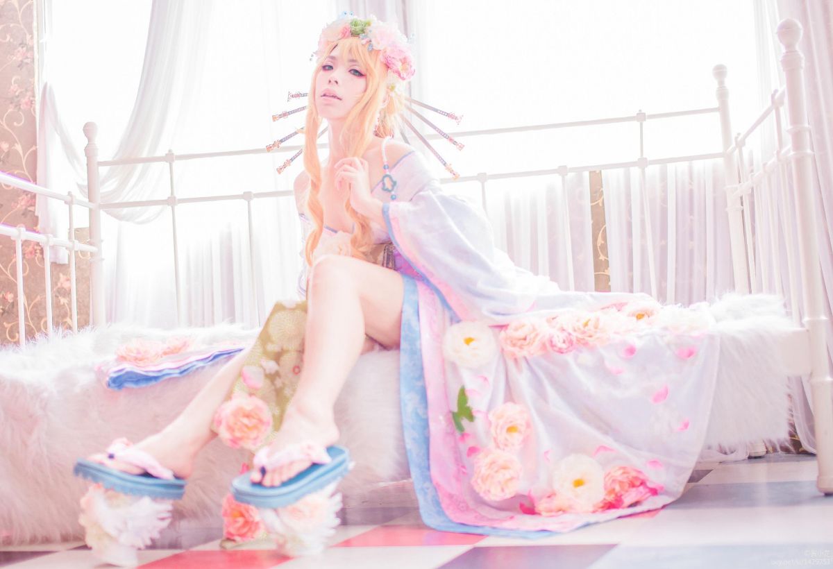 "Gia đình Vocaloid" Jingyin Gemini Dog Brutality c o s p l a y