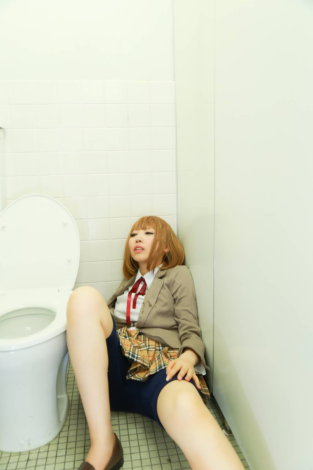 (C89) [PinkyYoku] Nhà tù Cafe