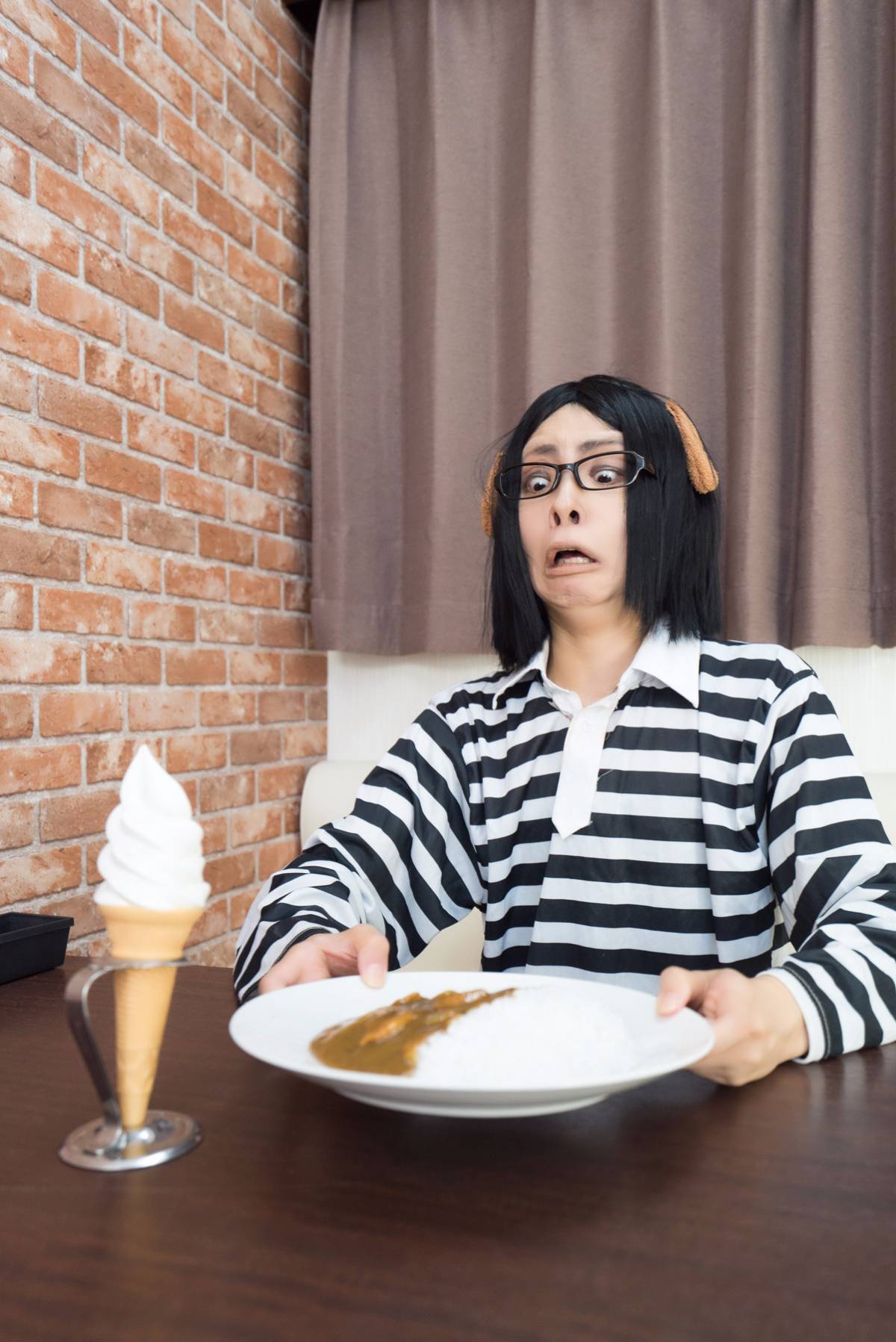 (C89) [PinkyYoku] Nhà tù Cafe