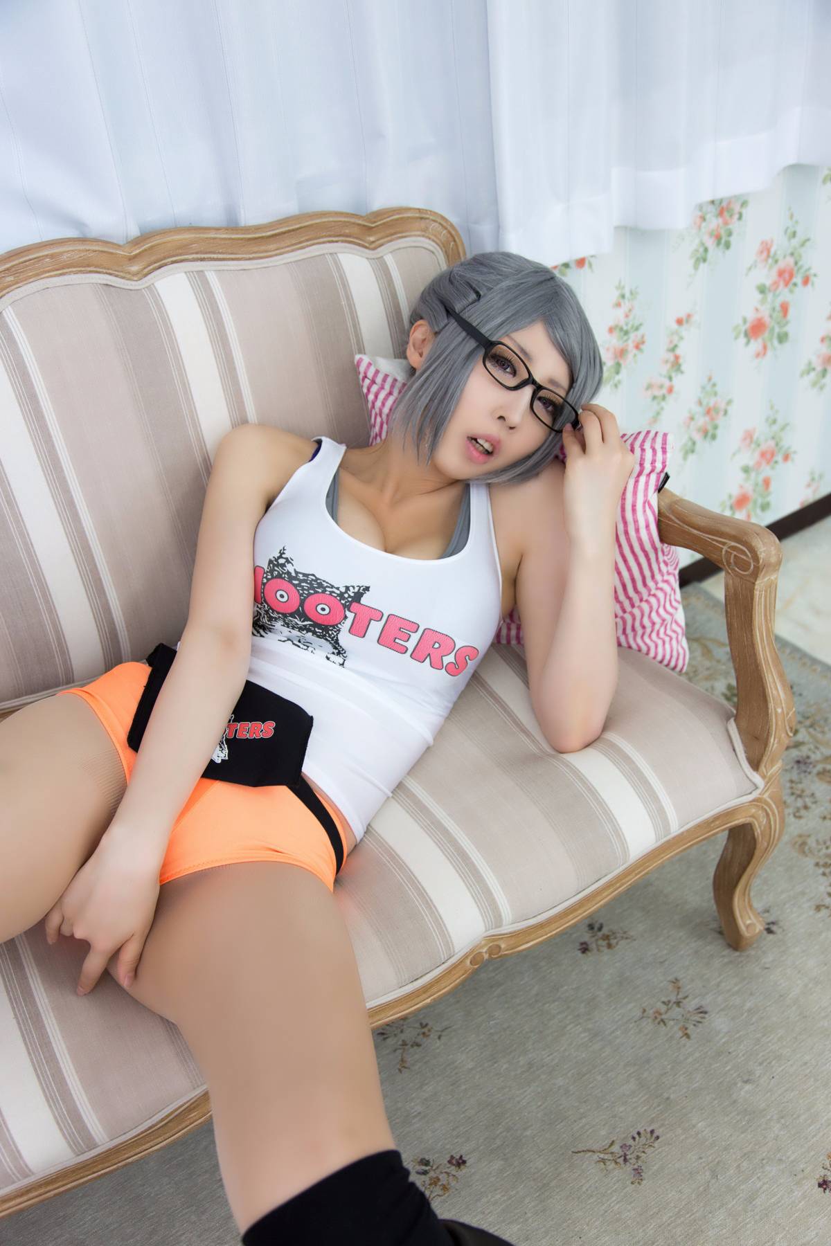 (C89) [PinkyYoku] Nhà tù Cafe