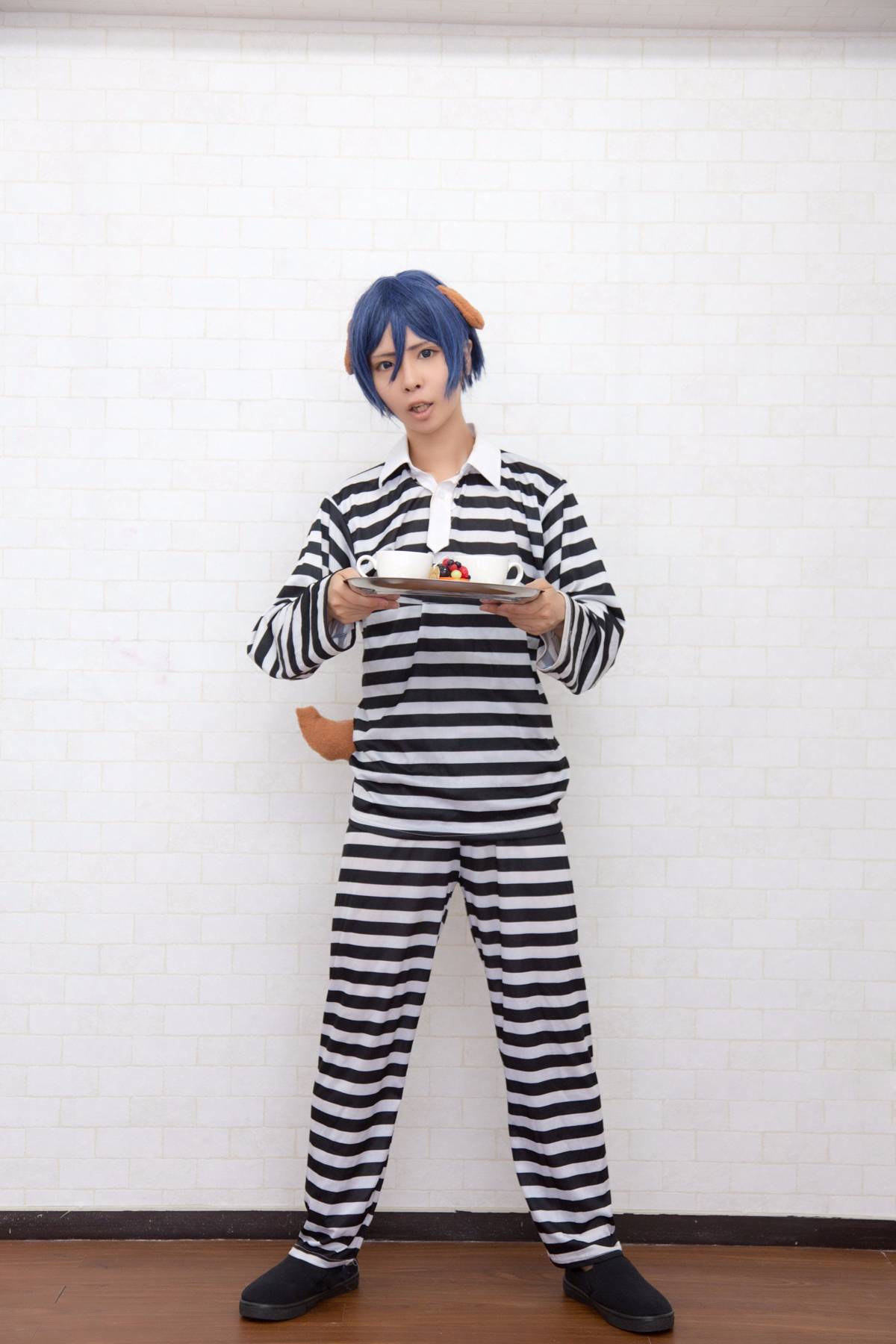 (C89) [PinkyYoku] Nhà tù Cafe