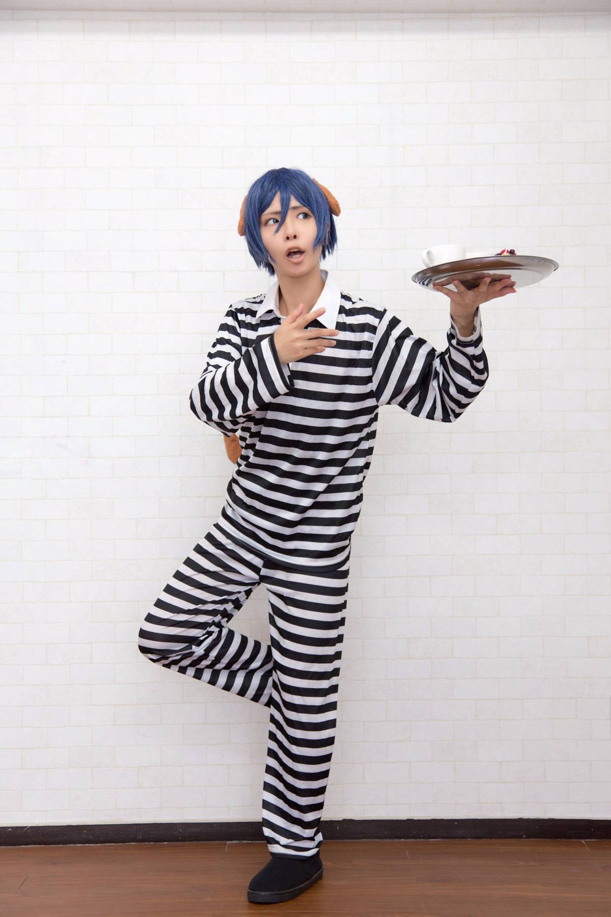 (C89) [PinkyYoku] Nhà tù Cafe