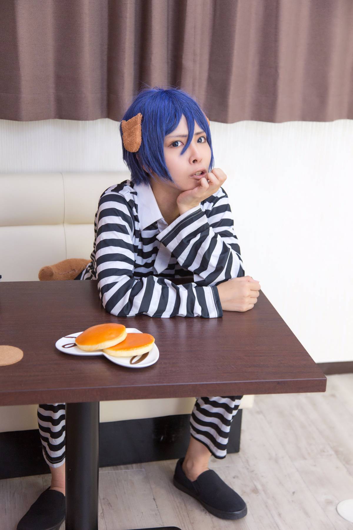 (C89) [PinkyYoku] Nhà tù Cafe