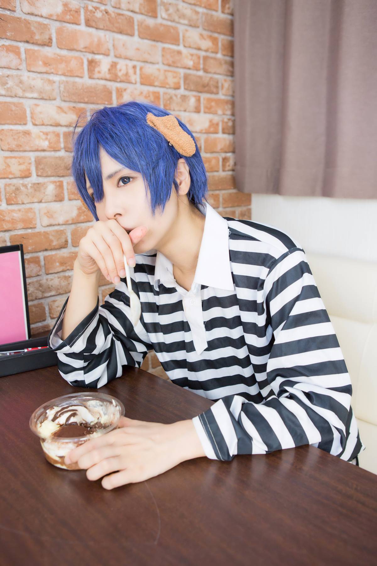 (C89) [PinkyYoku] Nhà tù Cafe