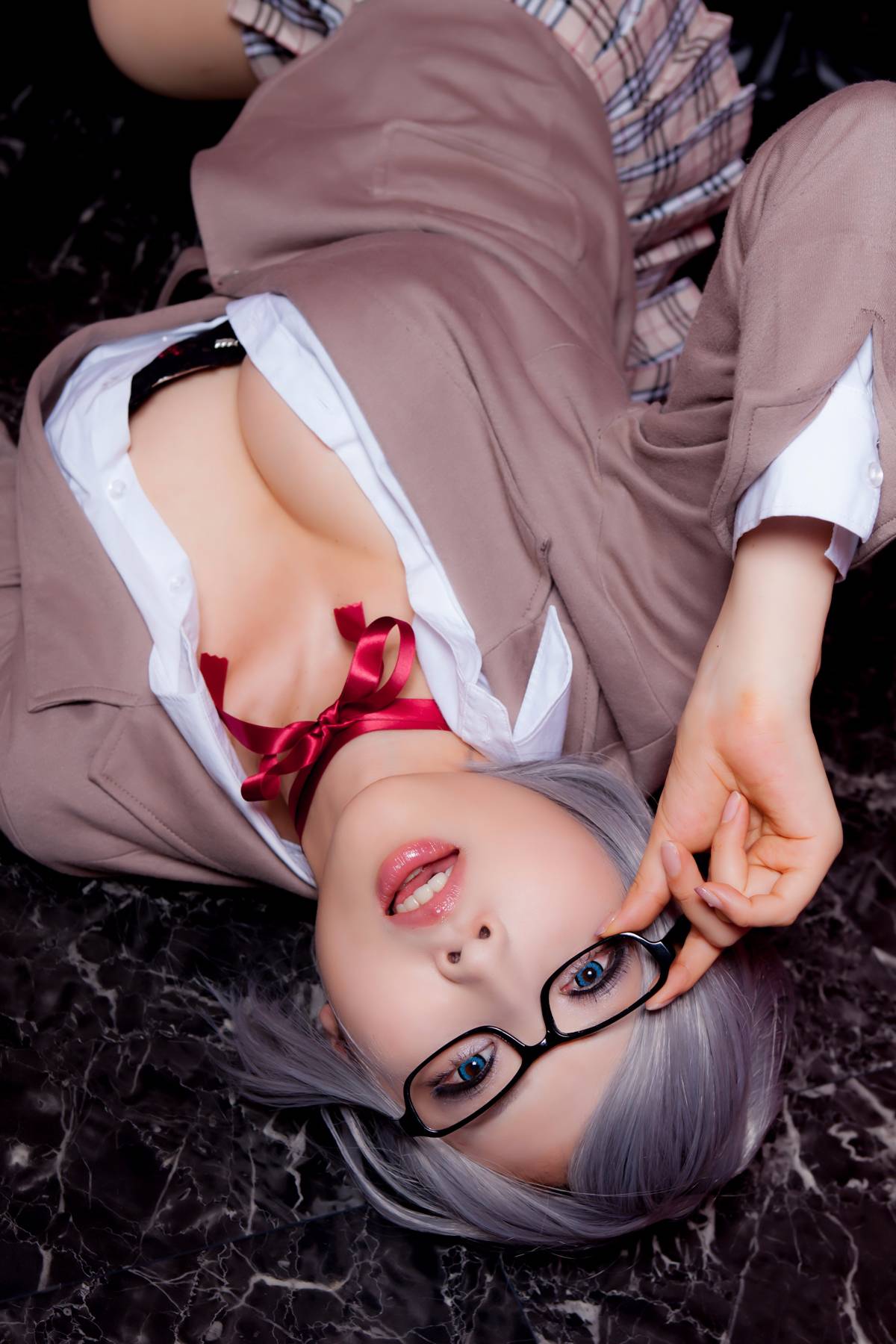 (C89) [PinkyYoku] Nhà tù Cafe