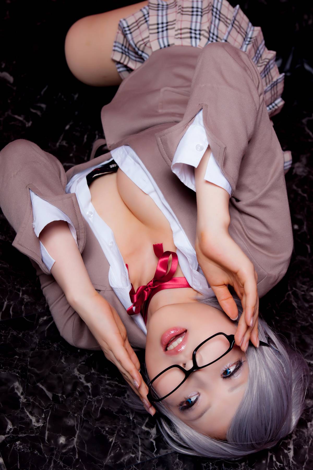 (C89) [PinkyYoku] Nhà tù Cafe