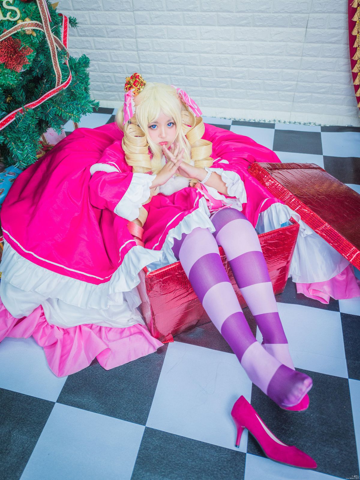 "Từ điểm" Beatries c o s p l a y