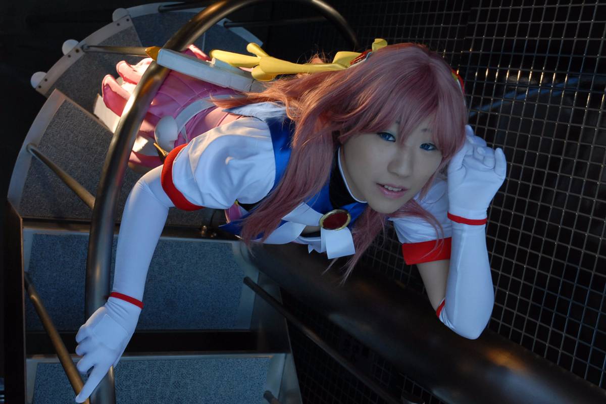 [Net hoa] Rape Escalier