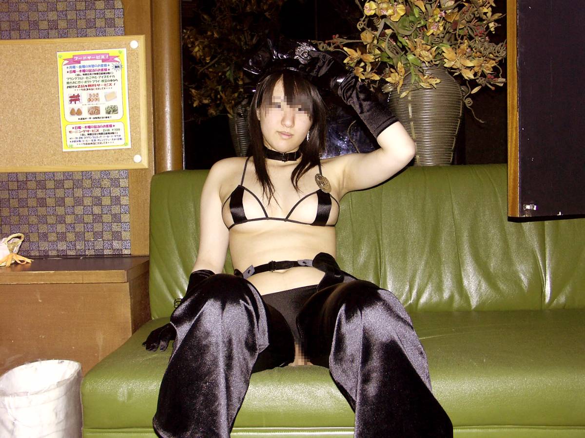 [Yagezawa Bunko Online Branch] Nữ chiến binh trong váy đen