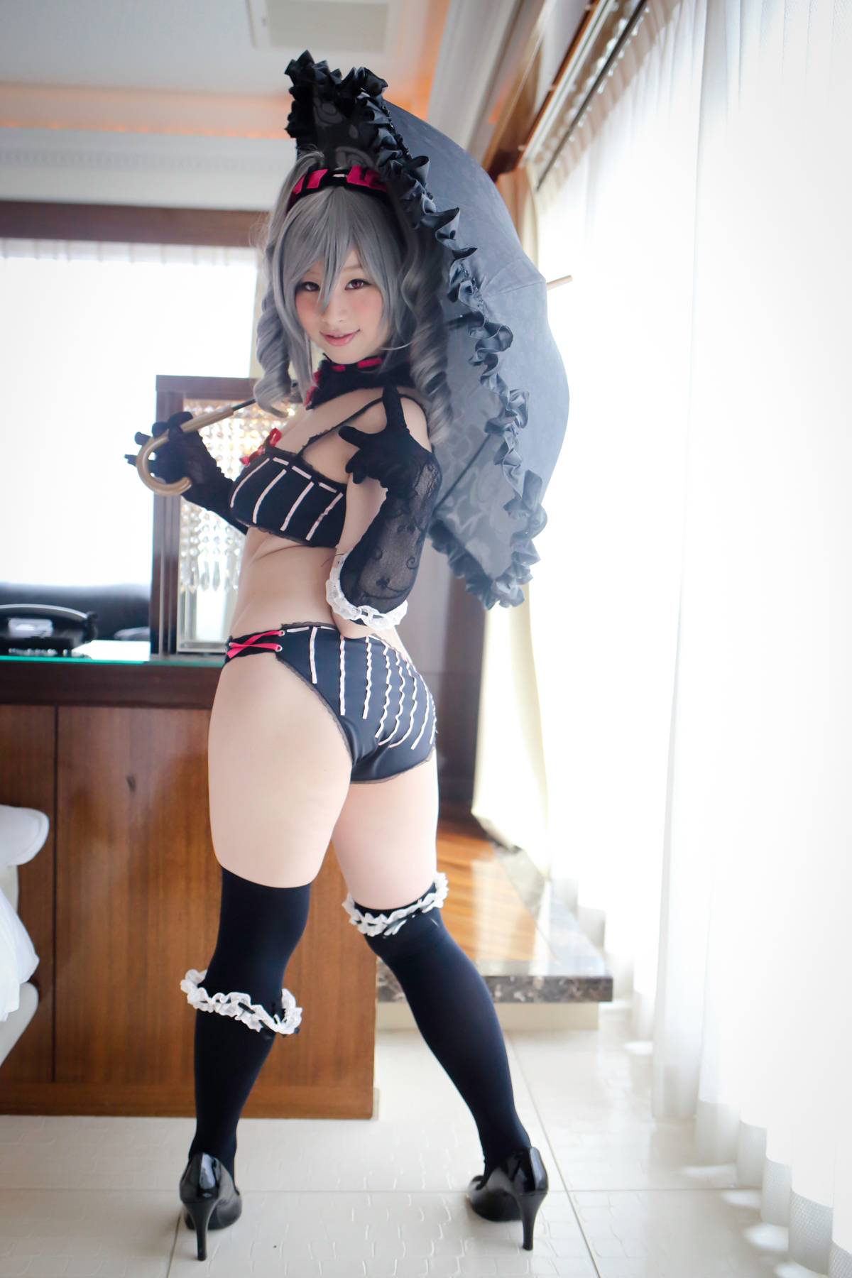 [Bảy chị em] tử cung quý giá của Ranko được biến thành một nhà vệ sinh tinh dịch.