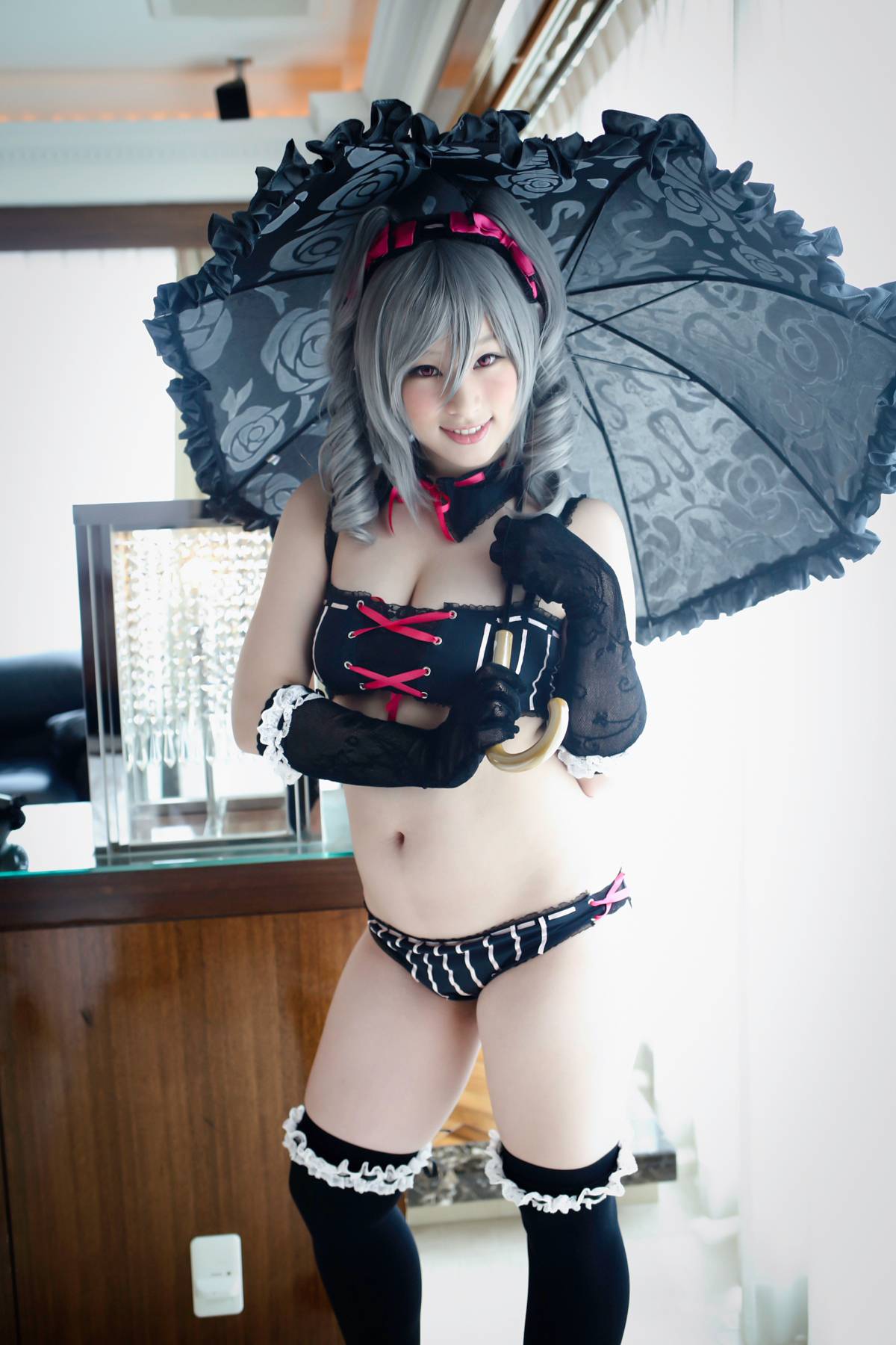 [Bảy chị em] tử cung quý giá của Ranko được biến thành một nhà vệ sinh tinh dịch.