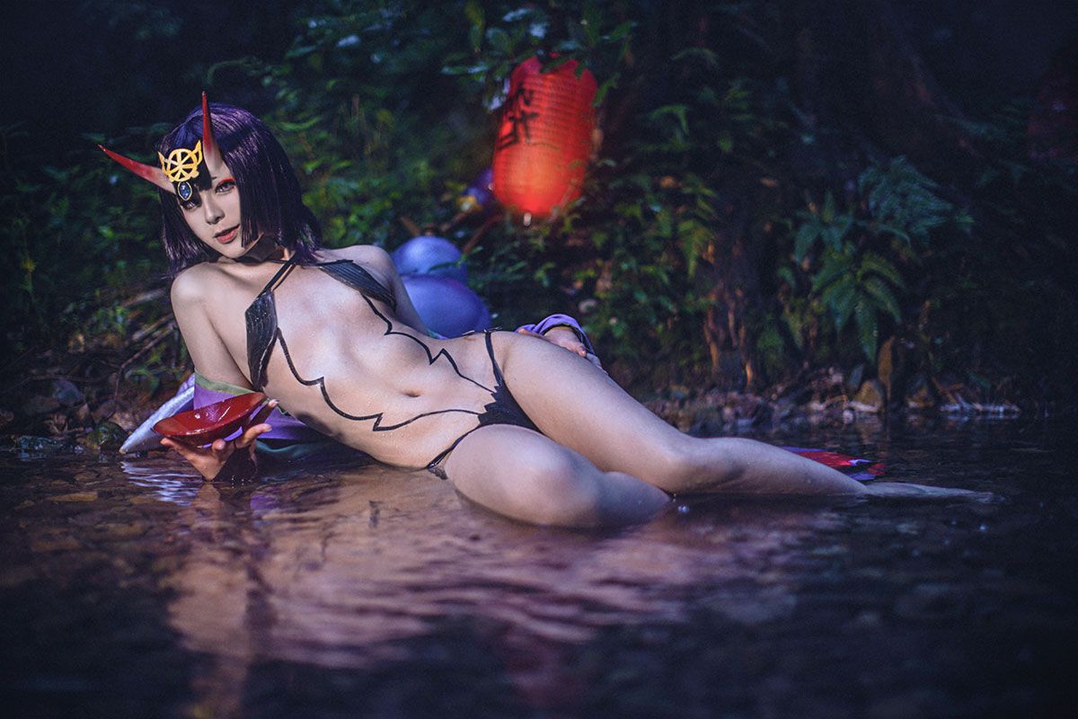 "Số phận Grand Ordert" là một cậu bé độc hại, ma thuật, một cậu bé độc hại,