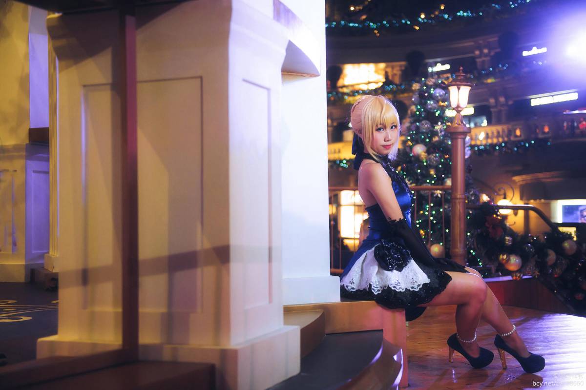 《Fatregrand Order》 extella biết 礼服 c o s p l a y