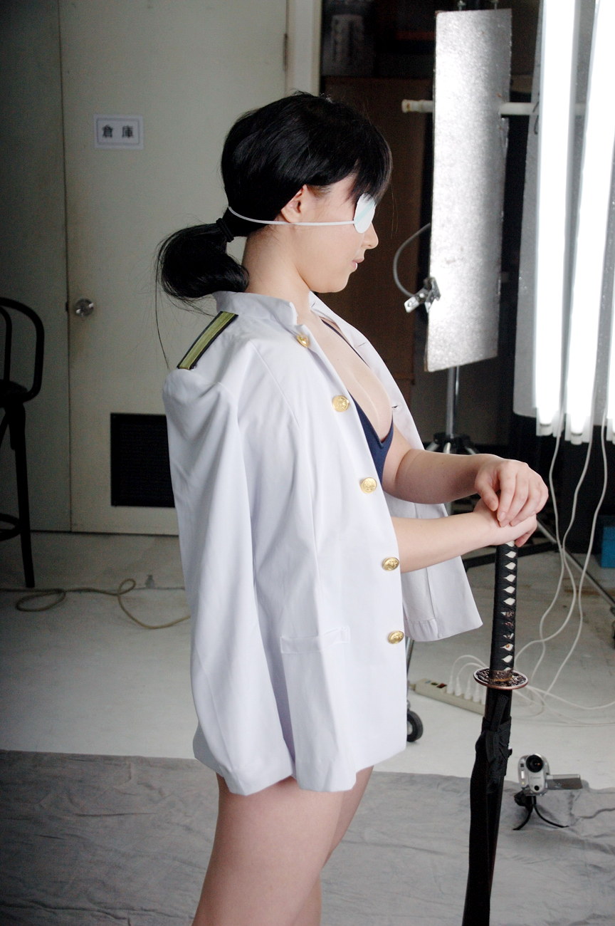 [Chi nhánh trực tuyến của Yagezawa Bunko] không xấu hổ vì đó là một bộ đồ bơi cạnh tranh.