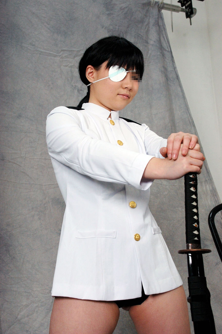 [Chi nhánh trực tuyến của Yagezawa Bunko] không xấu hổ vì đó là một bộ đồ bơi cạnh tranh.