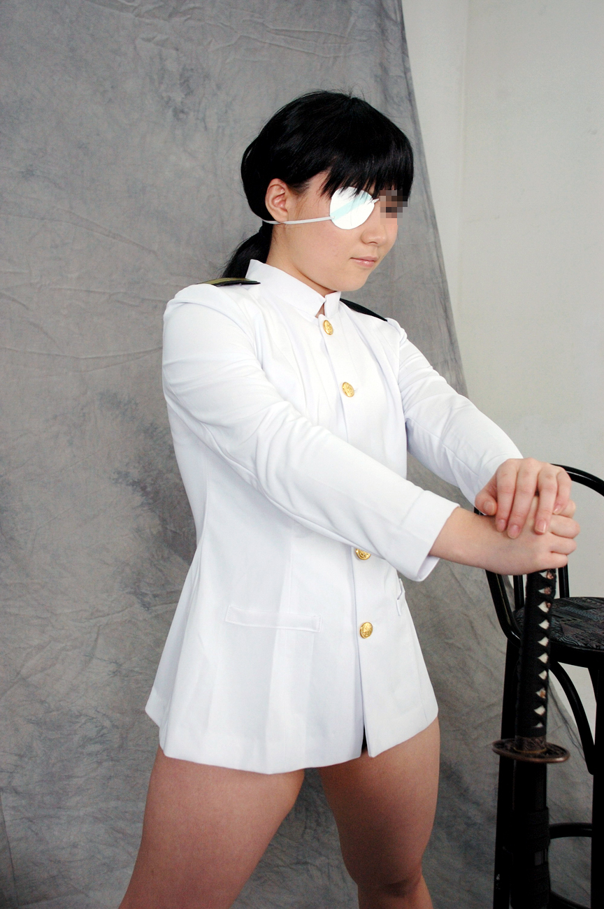 [Chi nhánh trực tuyến của Yagezawa Bunko] không xấu hổ vì đó là một bộ đồ bơi cạnh tranh.