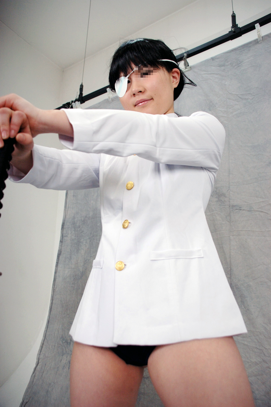 [Chi nhánh trực tuyến của Yagezawa Bunko] không xấu hổ vì đó là một bộ đồ bơi cạnh tranh.