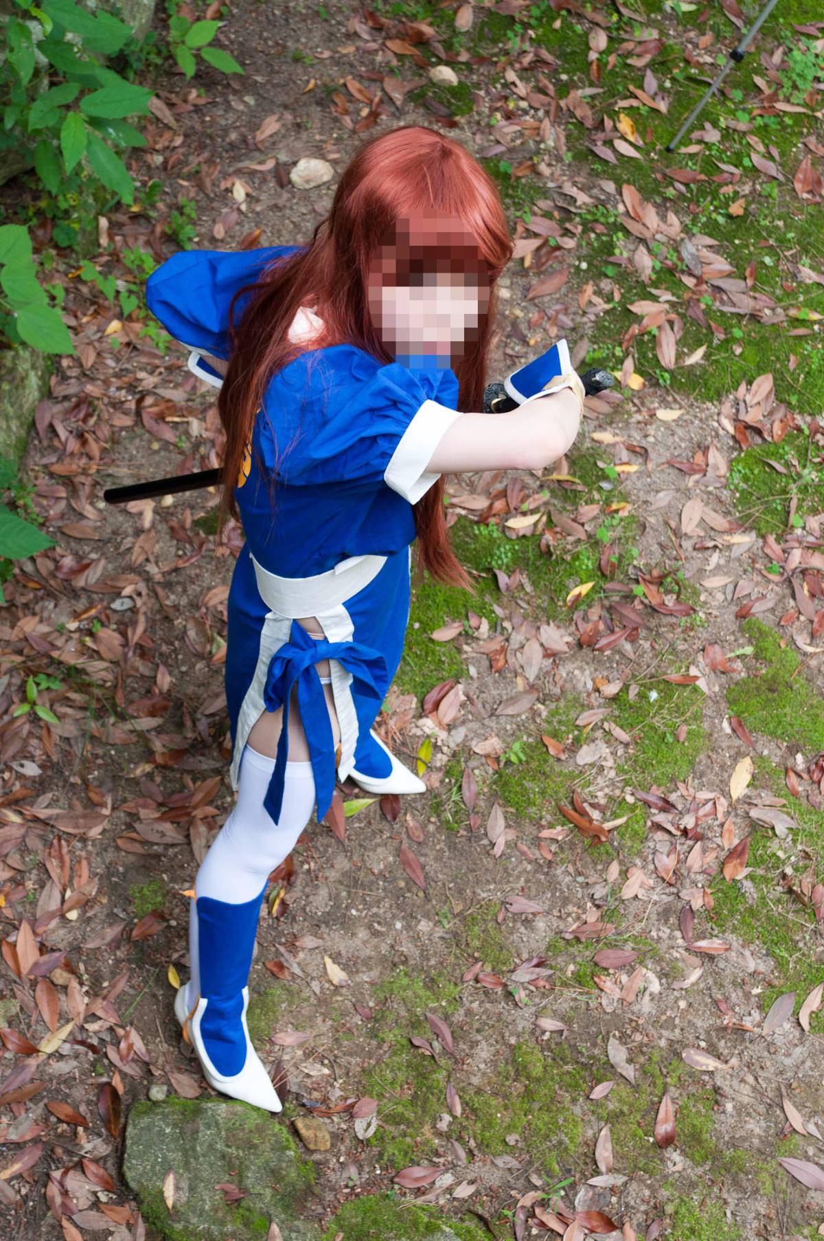 [Chết hoặc sống] màu xanh ...